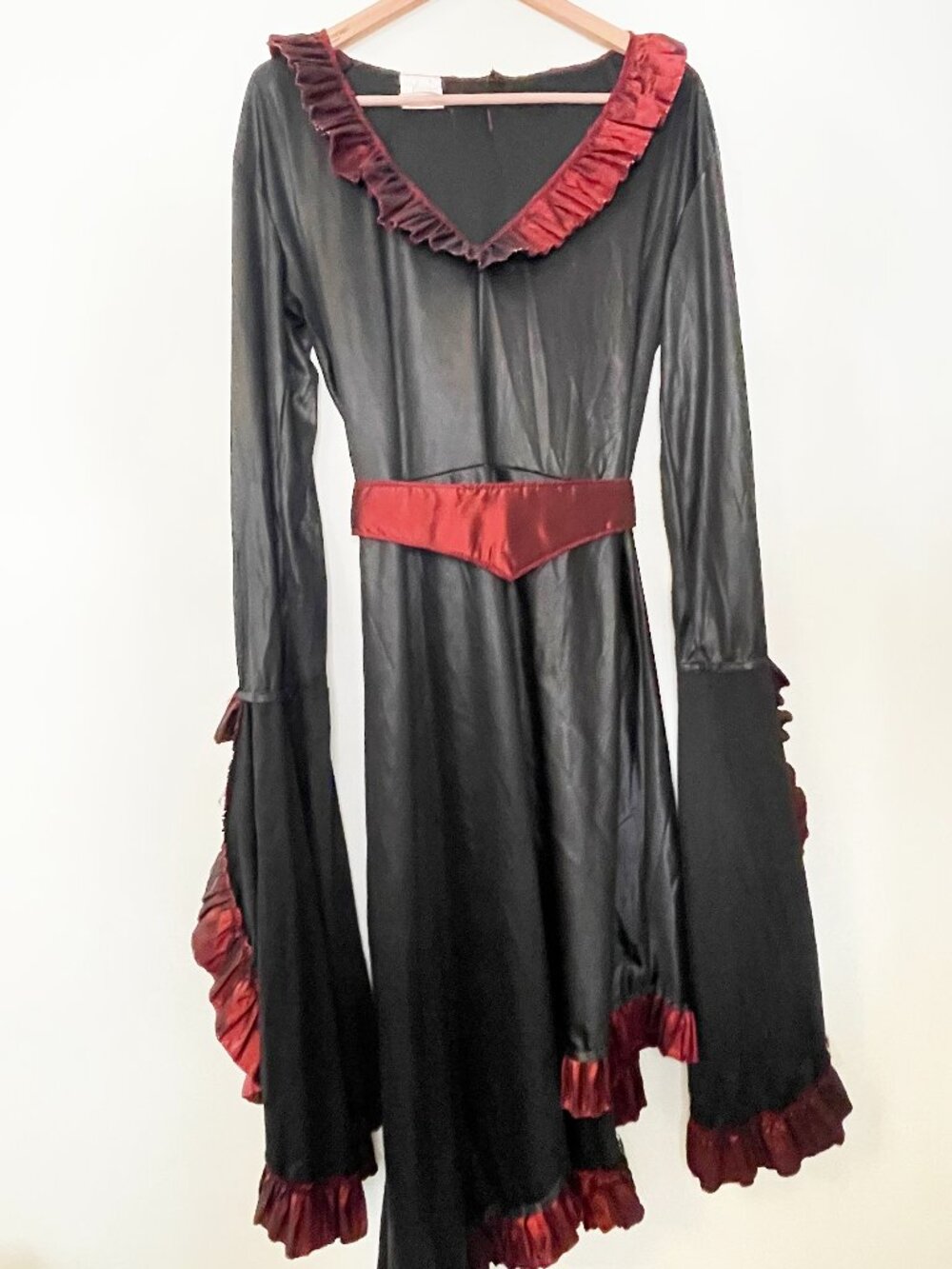 Fun World Gothic Vampire Costume Black Red Ruffle Bell Sleeve Dress One Size